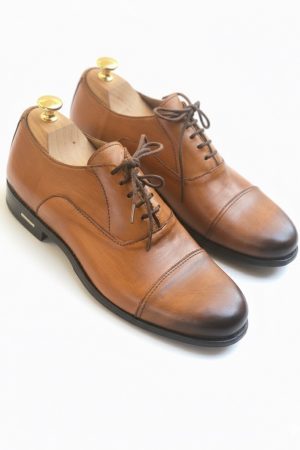 Classic Leather Oxford Lace-Up Shoe